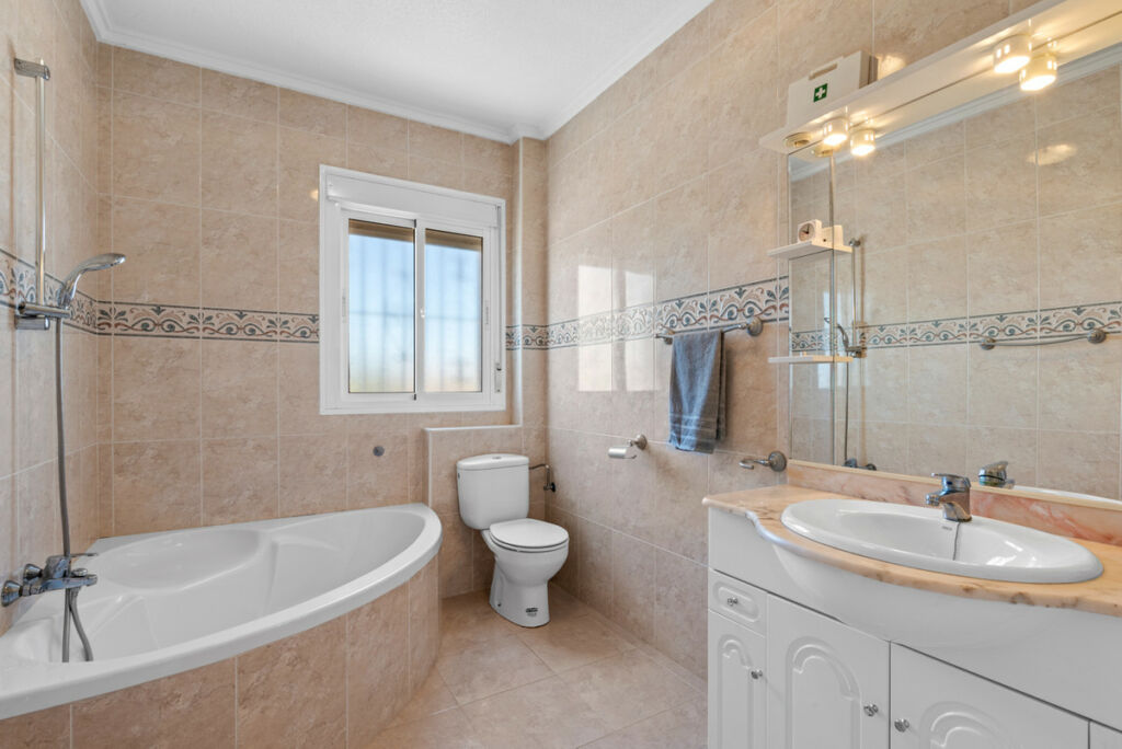 Townhouse Benijofar Alicante - image 21