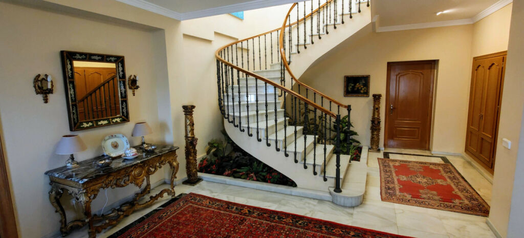 Detached Villa Guadalmina Baja Málaga - image 21
