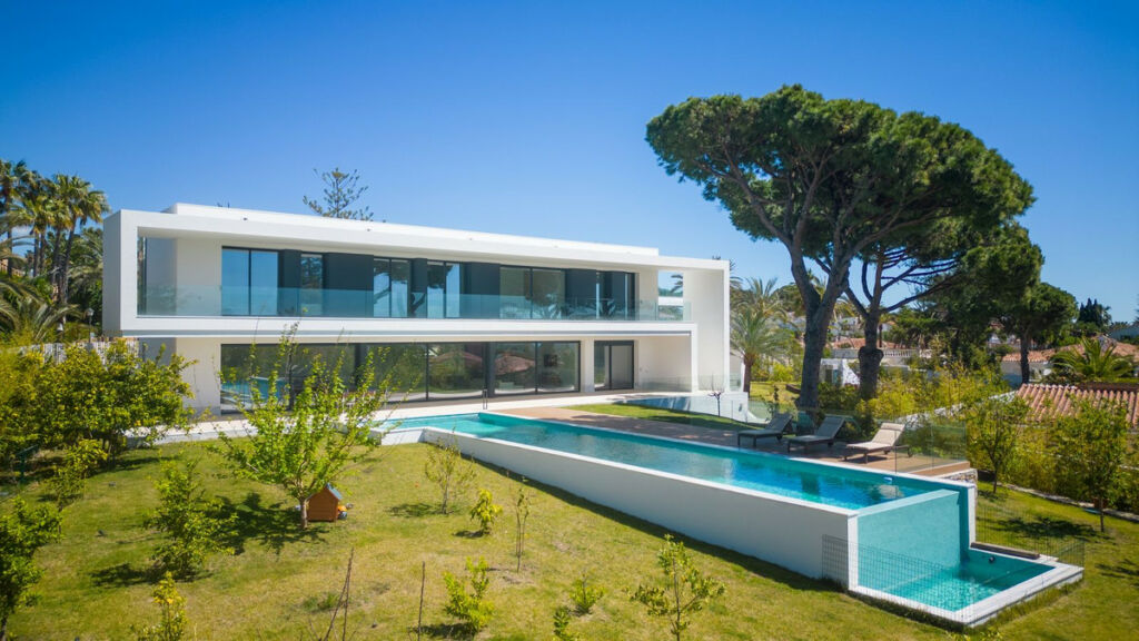 Detached Villa Marbesa Málaga - image 21
