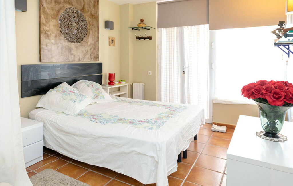 Detached Villa Nueva Andalucía Málaga - image 22