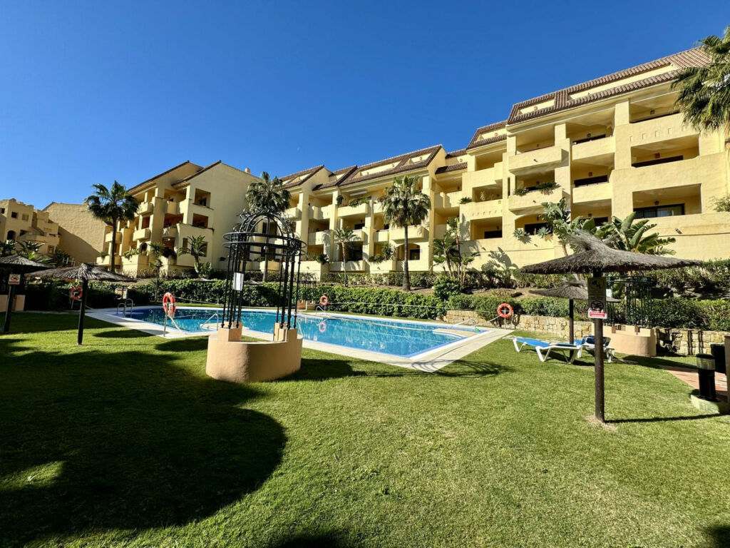 Ground Floor Apartment La Duquesa Málaga - image 21