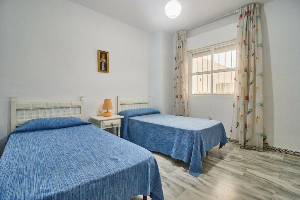 Middle Floor Apartment Fuengirola Málaga - image 22