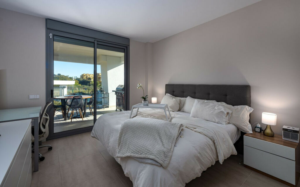Middle Floor Apartment Selwo Málaga - image 22