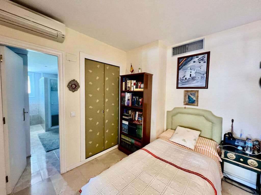 Duplex Guadalmina Alta Málaga - image 22