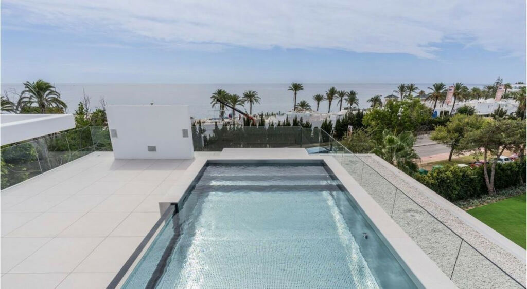 Semi-Detached House The Golden Mile Málaga - image 21