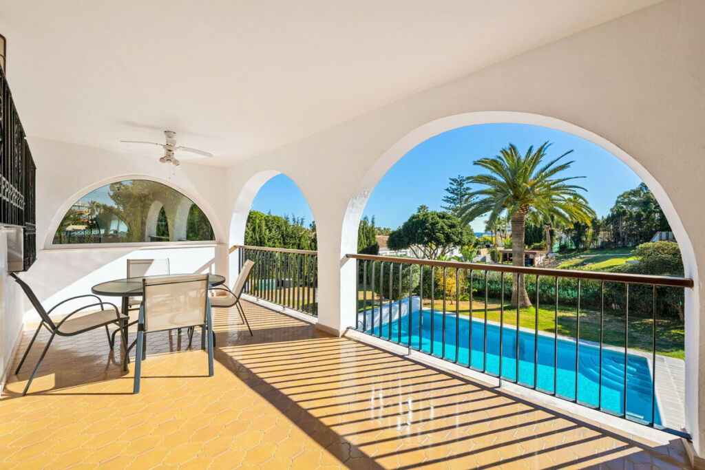 Detached Villa Atalaya Málaga - image 23