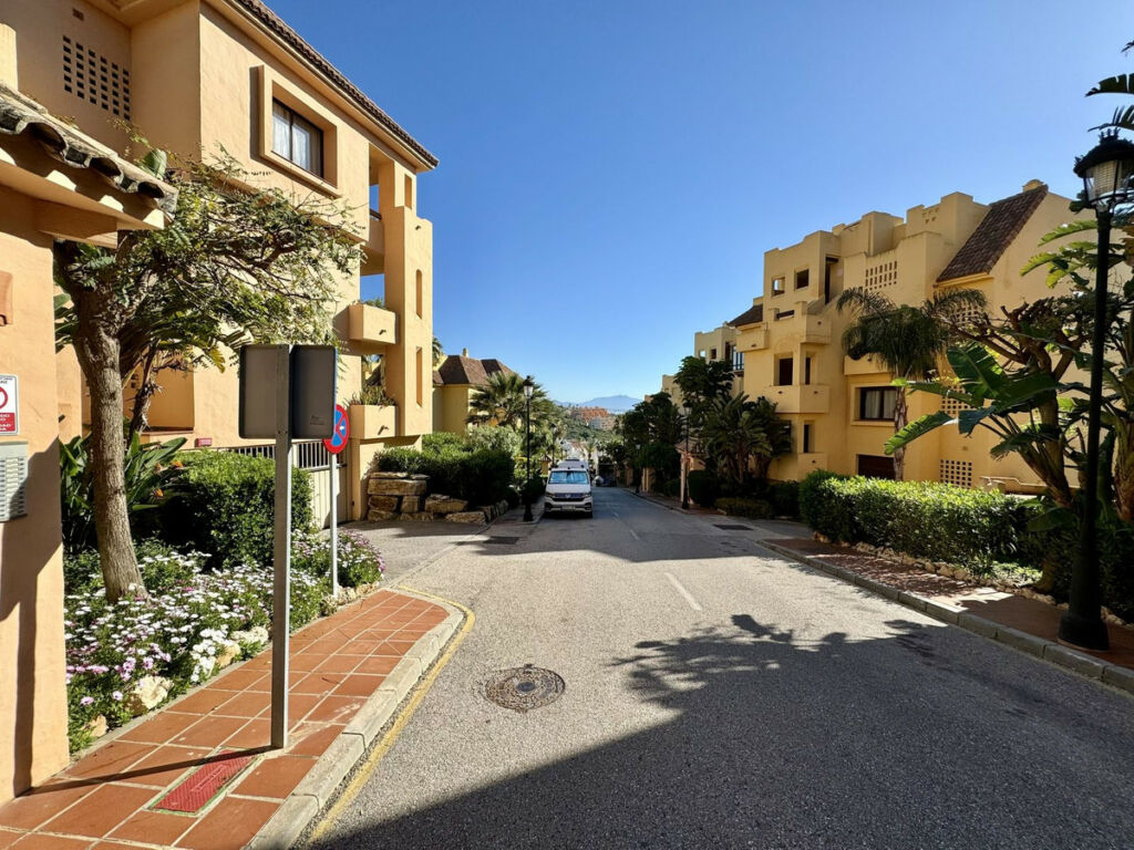 Ground Floor Apartment La Duquesa Málaga - image 23