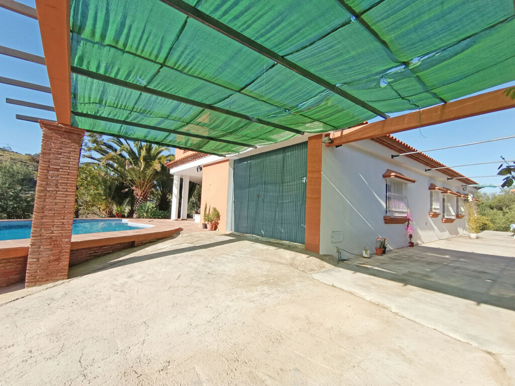 Detached Villa Monda Málaga - image 25