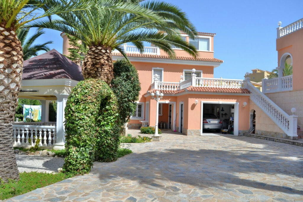 Detached Villa Calpe Alicante - image 23