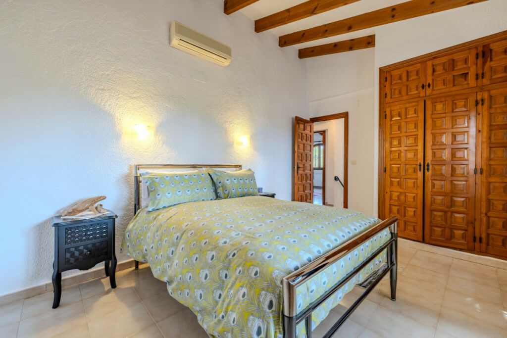 Detached Villa Moraira Alicante - image 23