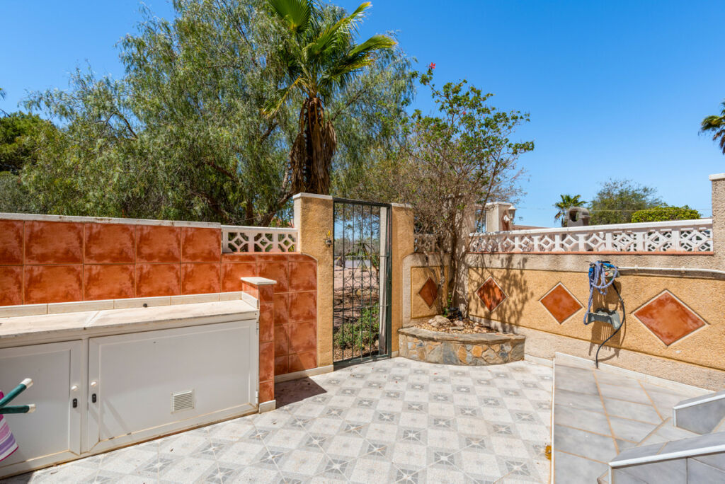 Townhouse Benijofar Alicante - image 24