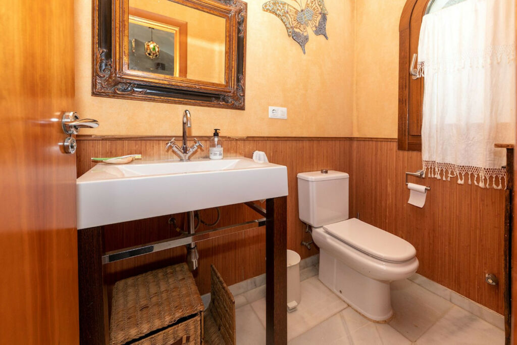 Detached Villa Nueva Andalucía Málaga - image 27