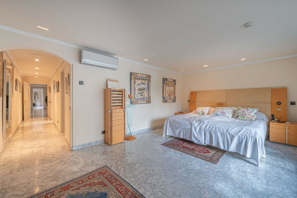 Detached Villa Nagüeles Málaga - image 25