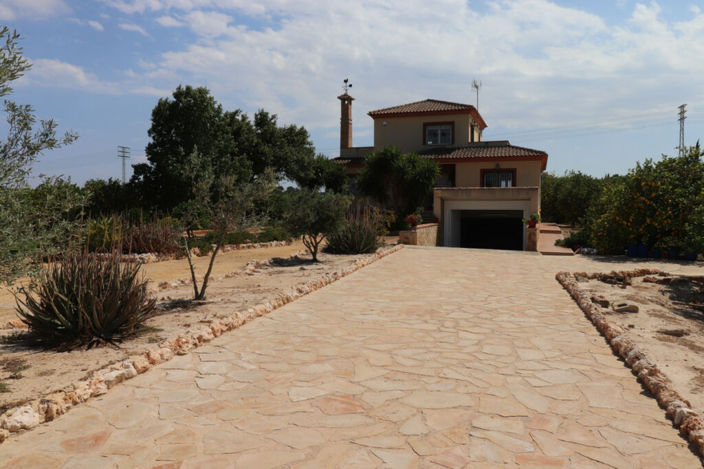 Detached Villa Algorfa Alicante - image 25
