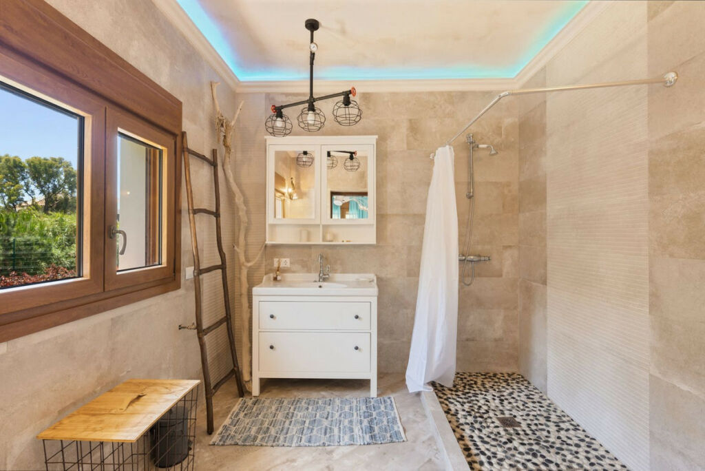 Detached Villa Guadalmina Baja Málaga - image 25