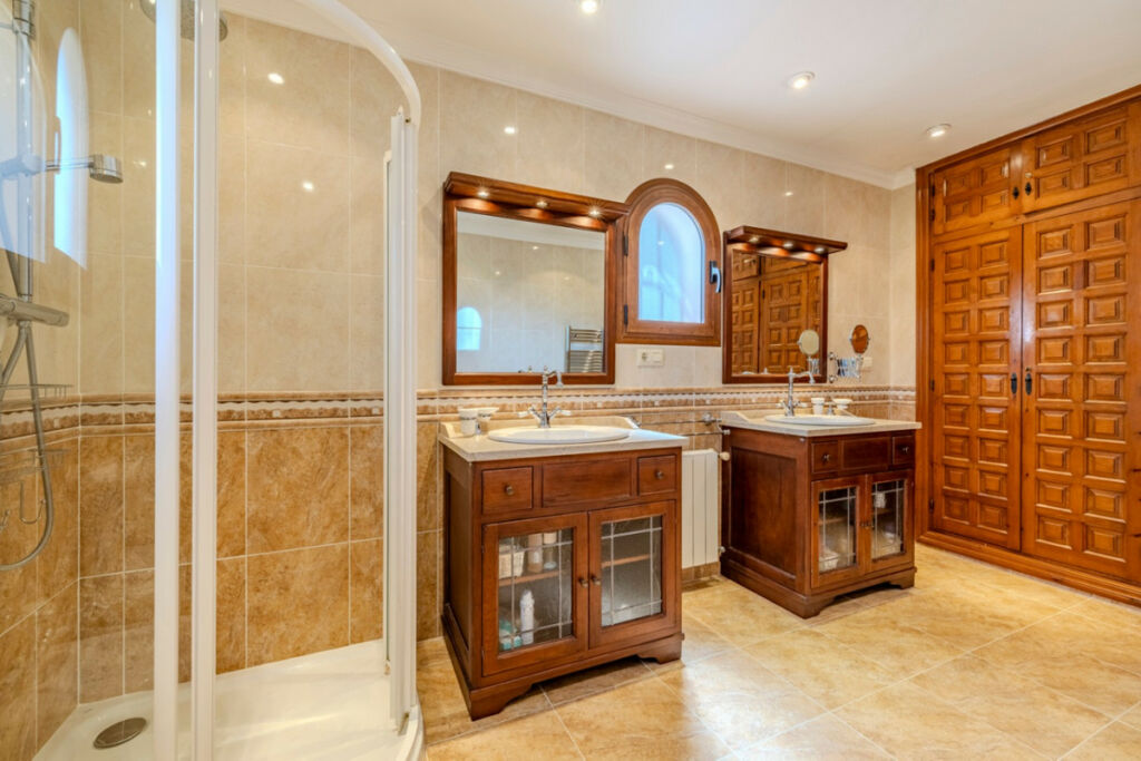 Detached Villa Moraira Alicante - image 25