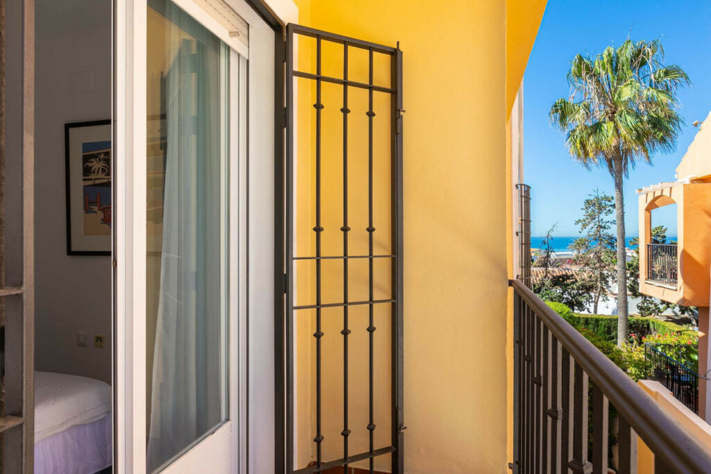 Semi-Detached House Costabella Málaga - image 25