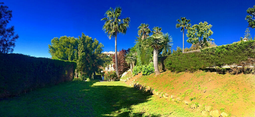Detached Villa Elviria Málaga - image 23