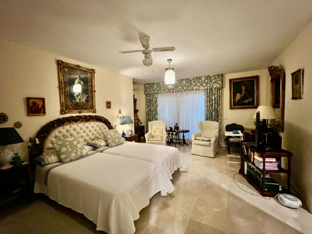 Duplex Guadalmina Alta Málaga - image 25