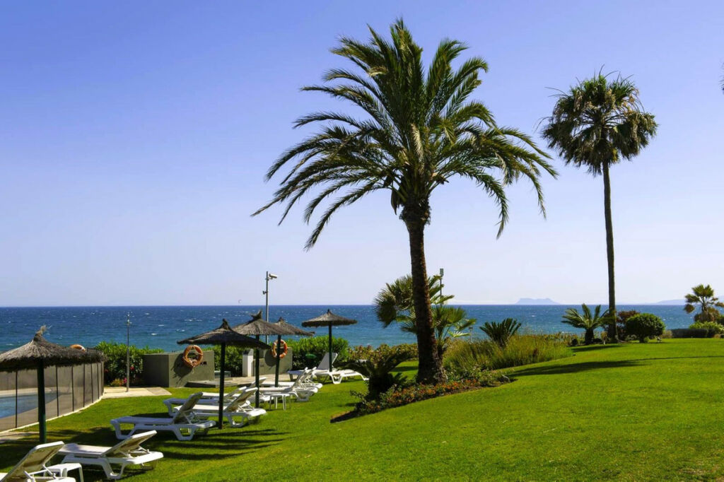 Middle Floor Apartment Estepona Málaga - image 26