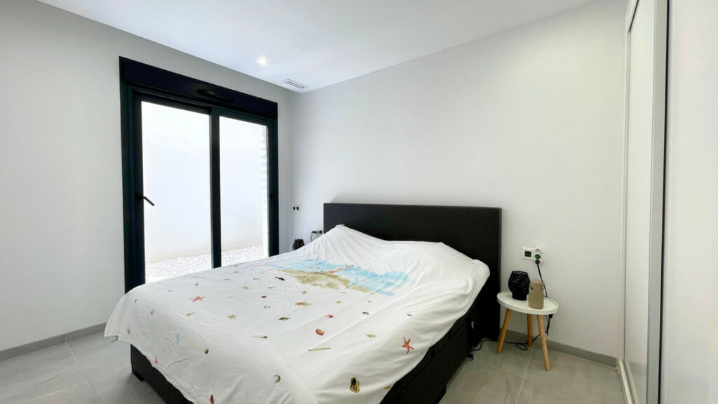 Detached Villa San Miguel de Salinas Alicante - image 26