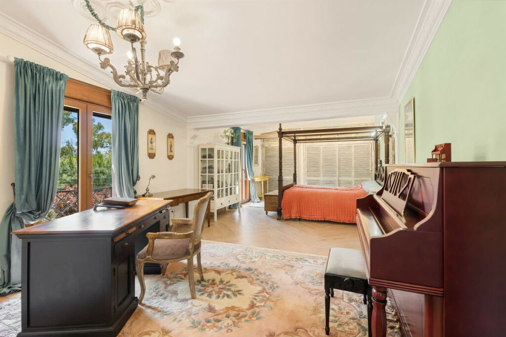 Detached Villa Guadalmina Baja Málaga - image 26