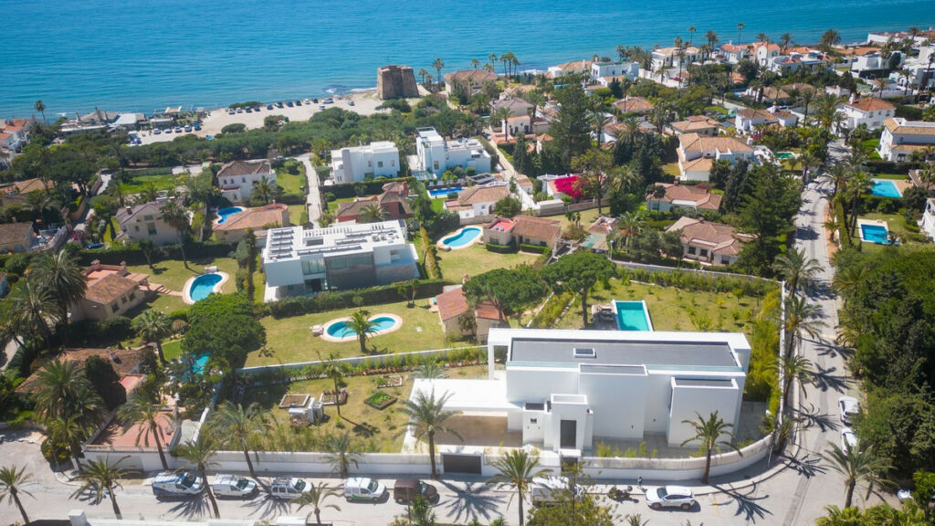 Detached Villa Marbesa Málaga - image 26