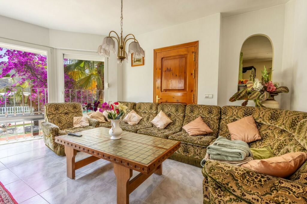 Detached Villa Alhaurín el Grande Málaga - image 24