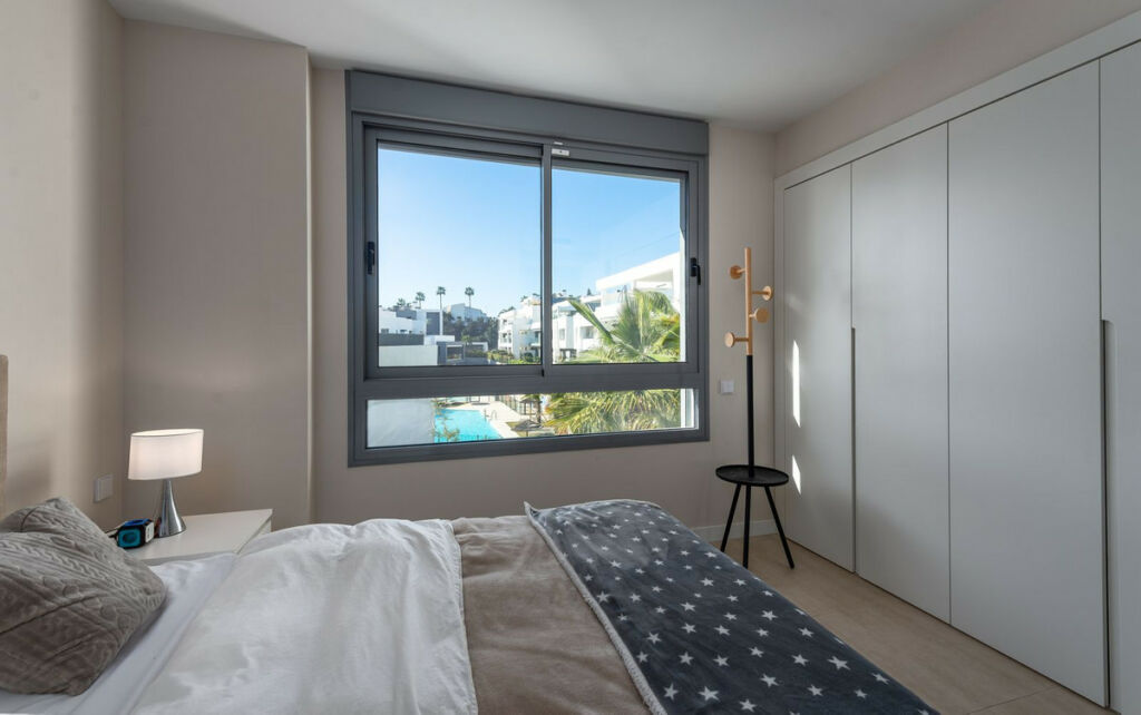Middle Floor Apartment Selwo Málaga - image 27