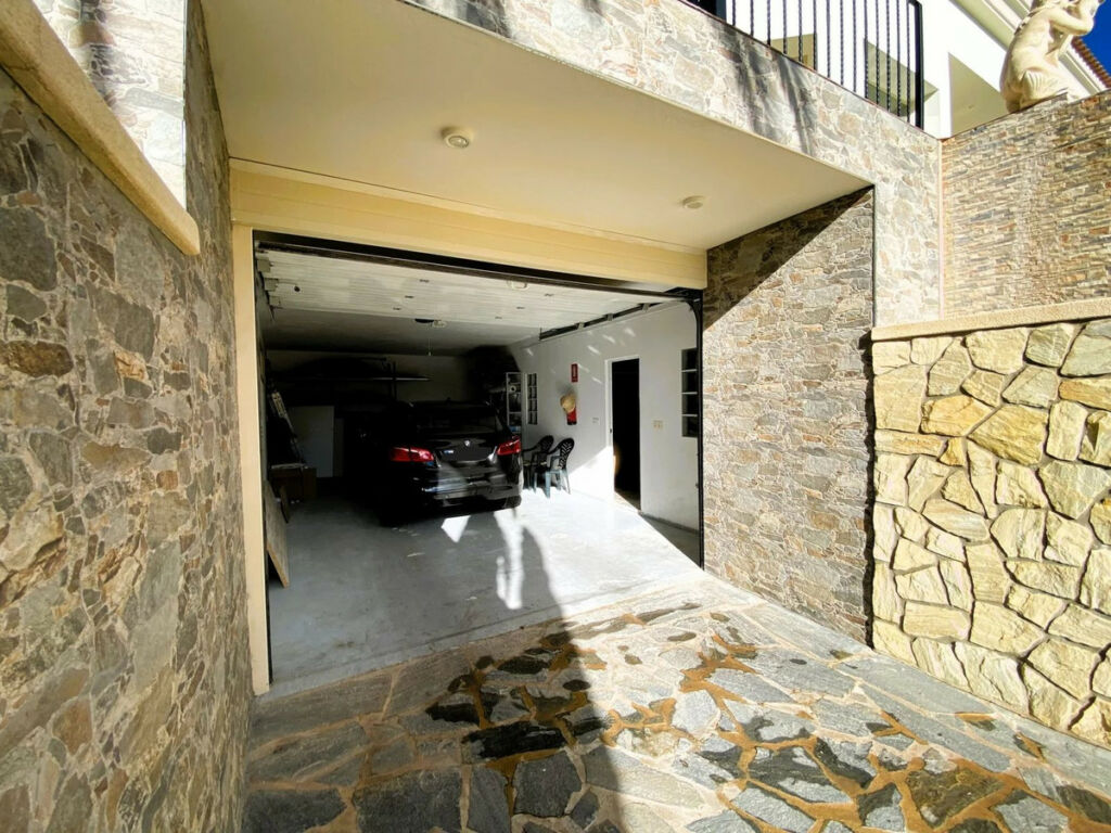 Detached Villa Busot Alicante - image 27