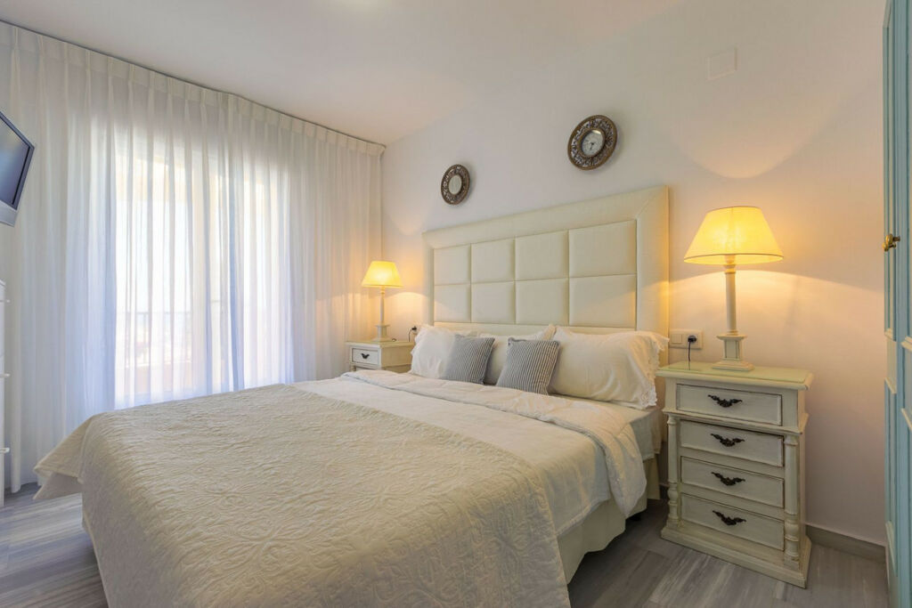 Semi-Detached House Costabella Málaga - image 27