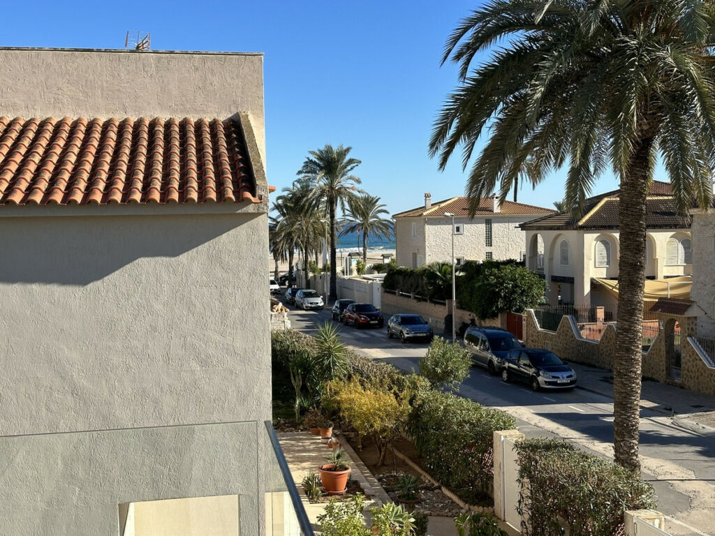 Detached Villa La Zenia Alicante - image 29