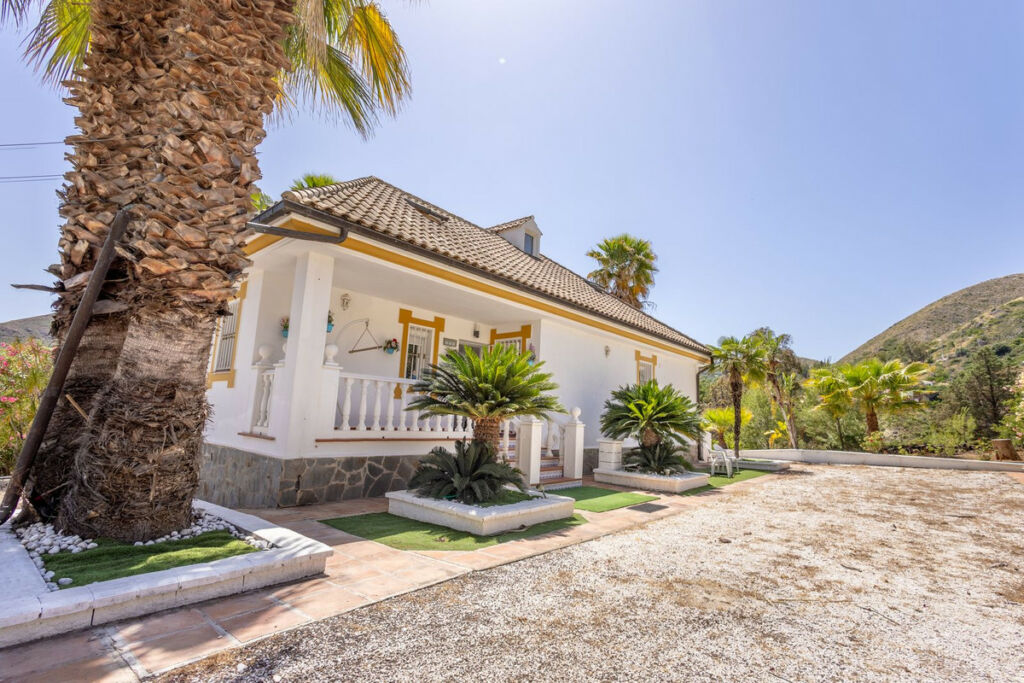 Detached Villa Alhaurín el Grande Málaga - image 3