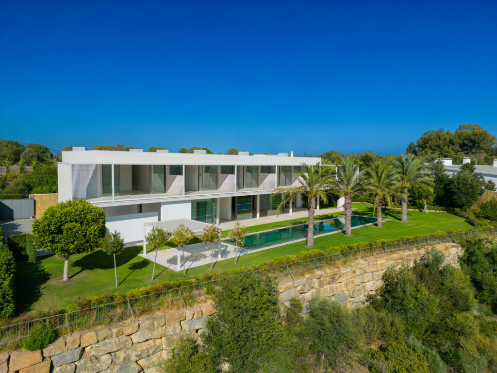 Detached Villa Casares Málaga - image 3