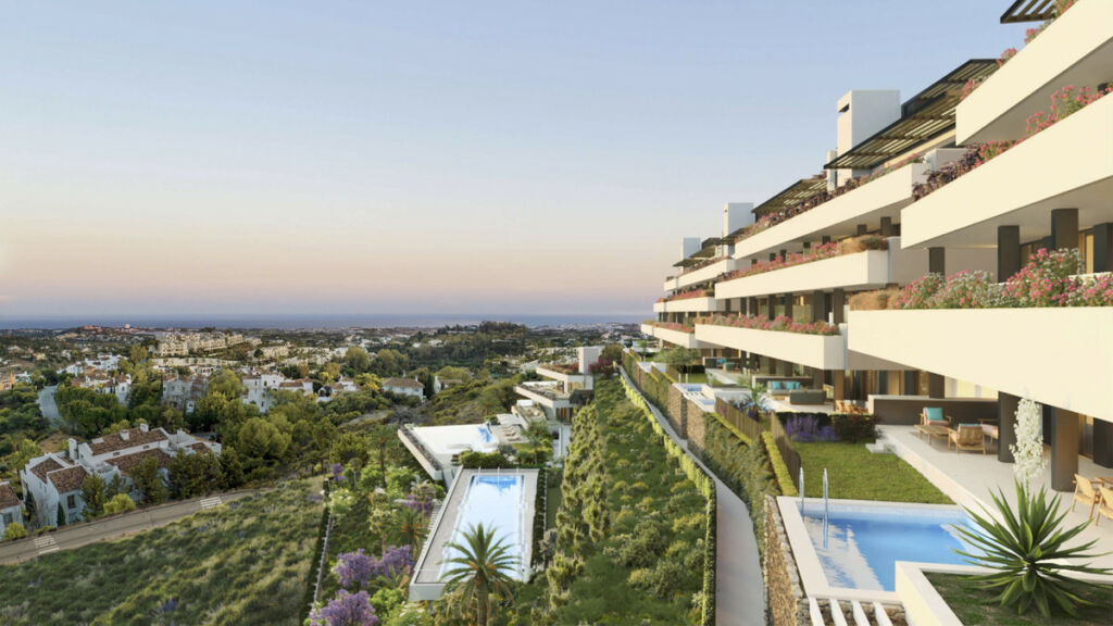 Ground Floor Apartment Benahavís Málaga - image 3