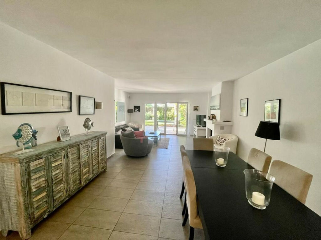 Ground Floor Apartment Guadalmina Baja Málaga - image 3
