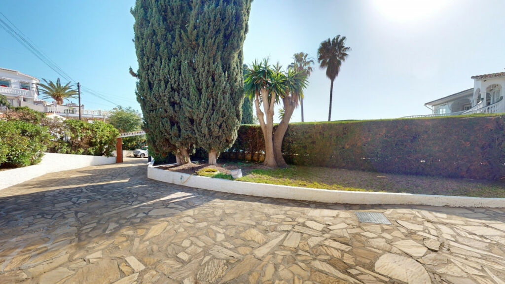 Detached Villa Caleta de Vélez Málaga - image 3
