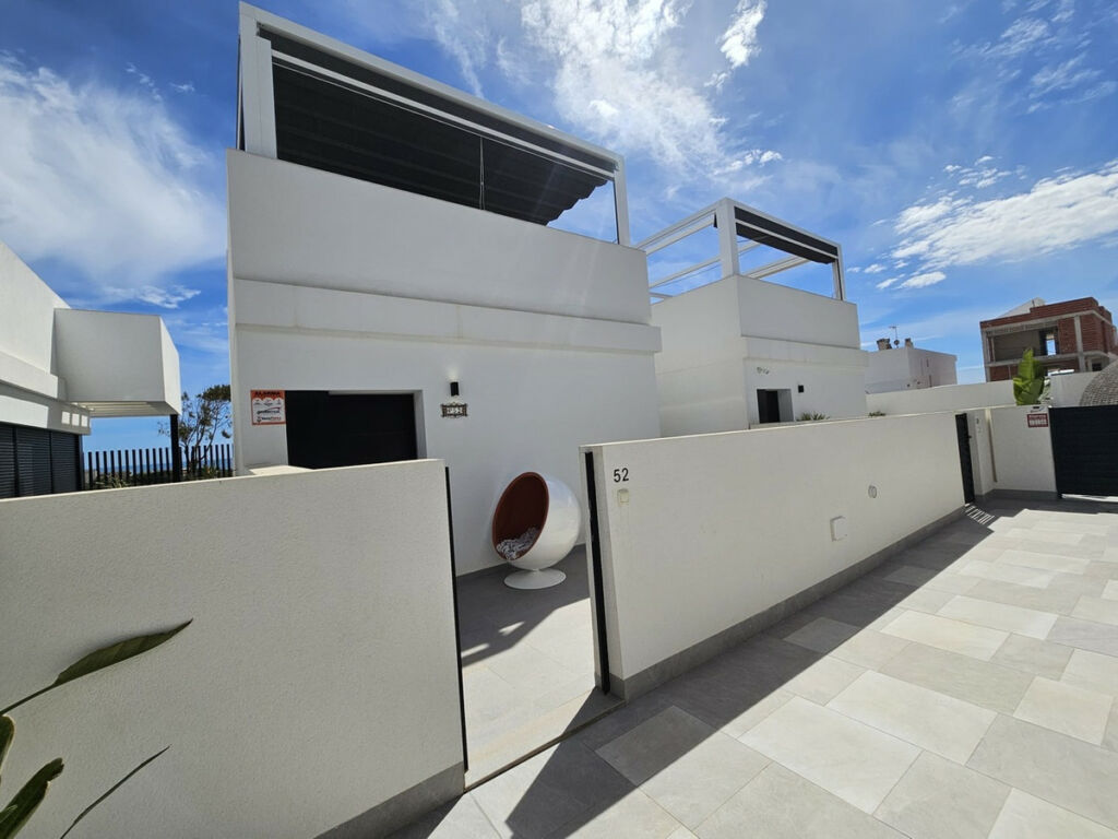 Detached Villa Guardamar del Segura Alicante - image 3