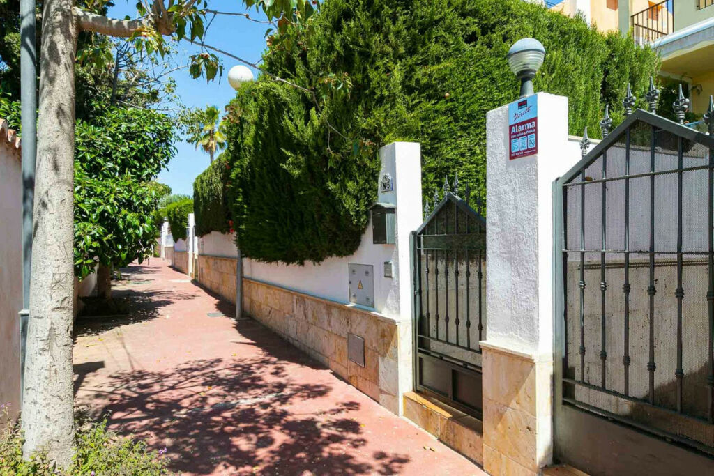 Semi-Detached House Costabella Málaga - image 3