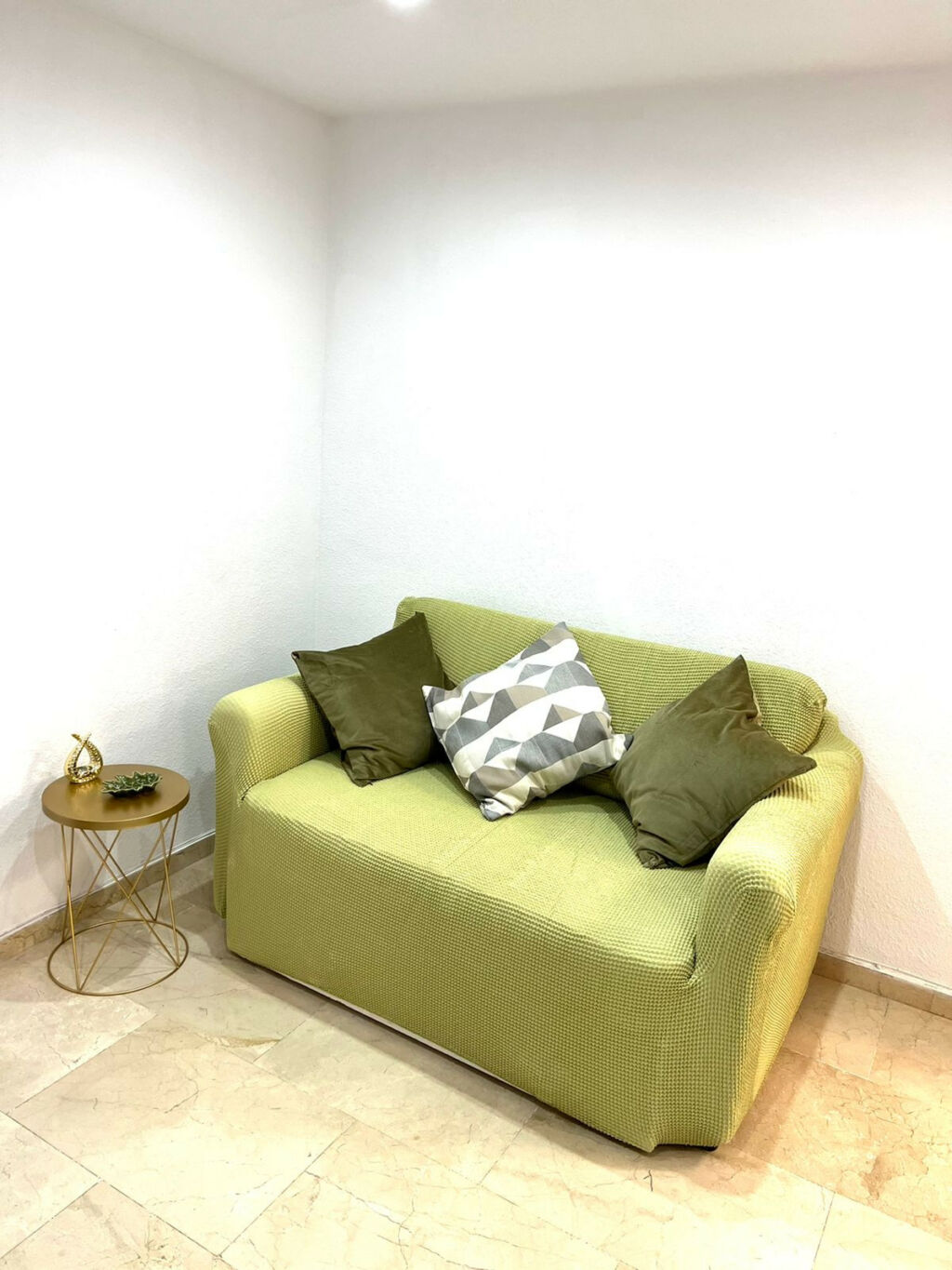 Middle Floor Apartment Marbella Málaga - image 3