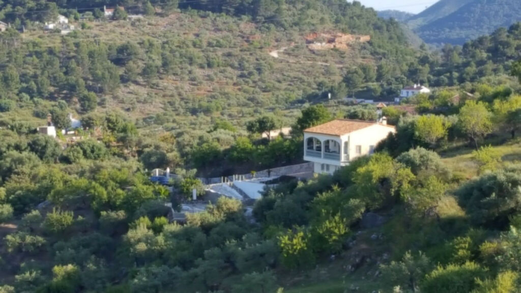 Detached Villa Monda Málaga - image 3