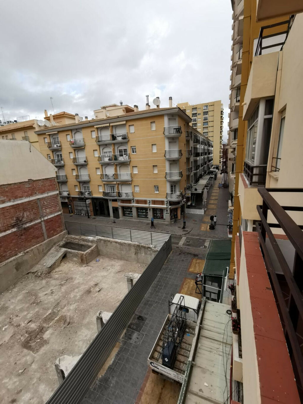 Commercial Plot Fuengirola Málaga - image 3