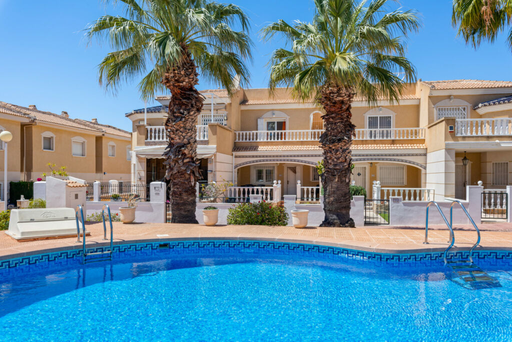 Townhouse Benijofar Alicante - image 3