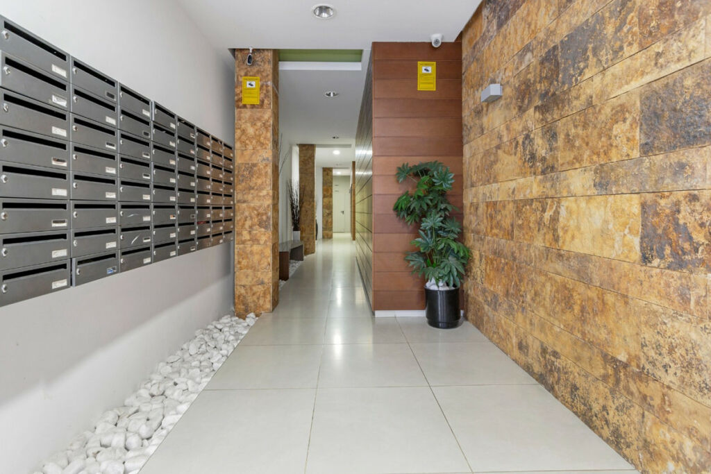 Middle Floor Apartment Torrevieja Alicante - image 7