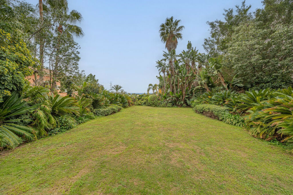 Detached Villa Nagüeles Málaga - image 30