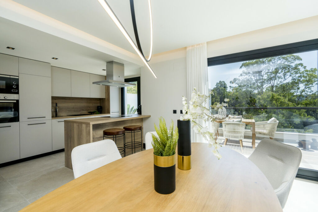 Top Floor Apartment Nueva Andalucía Málaga - image 31