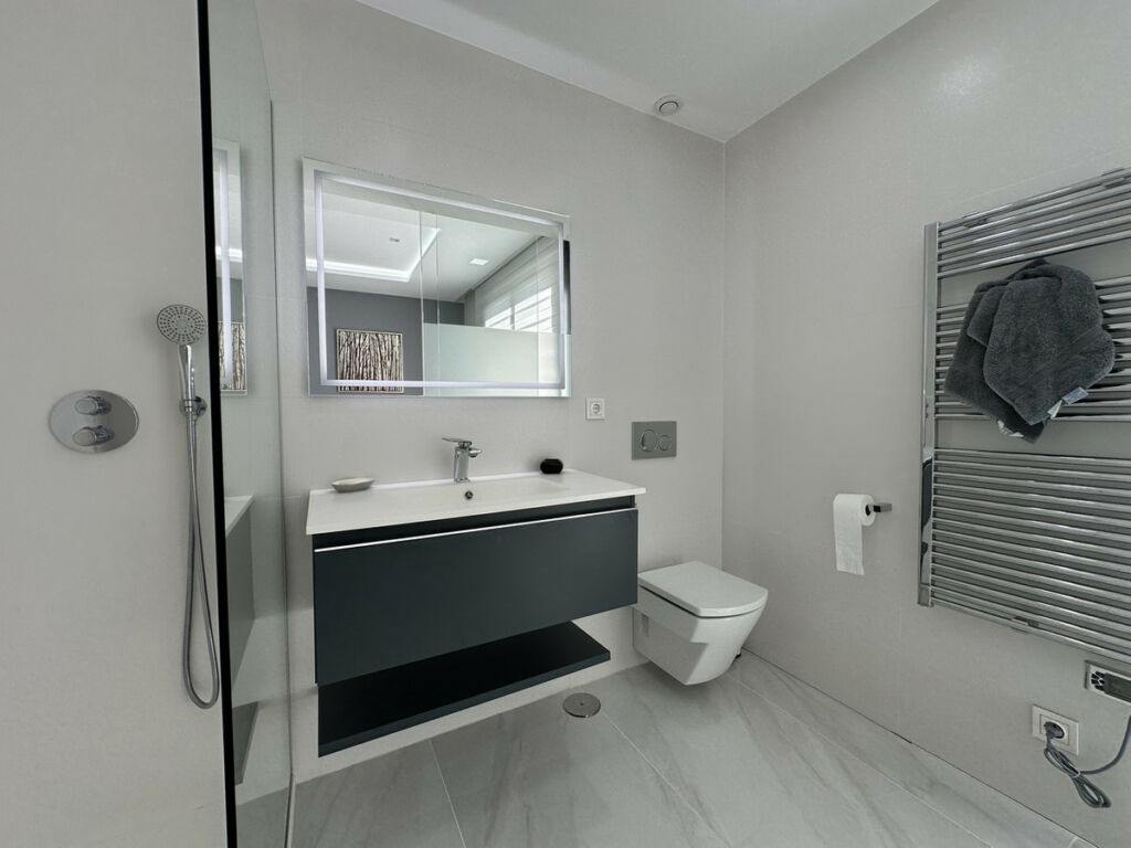 Detached Villa La Zenia Alicante - image 31