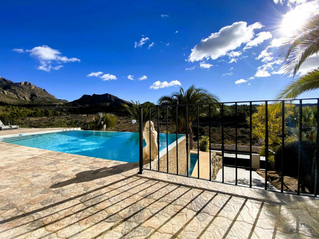 Detached Villa Busot Alicante - image 32