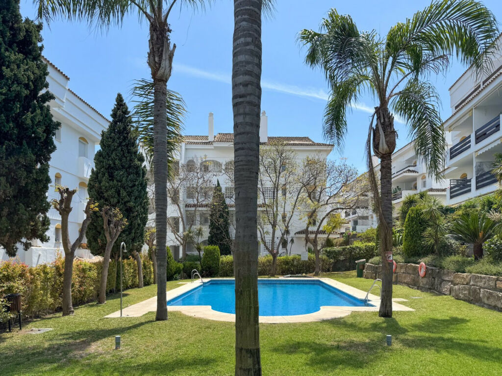 Penthouse Duplex Guadalmina Baja Málaga - image 17