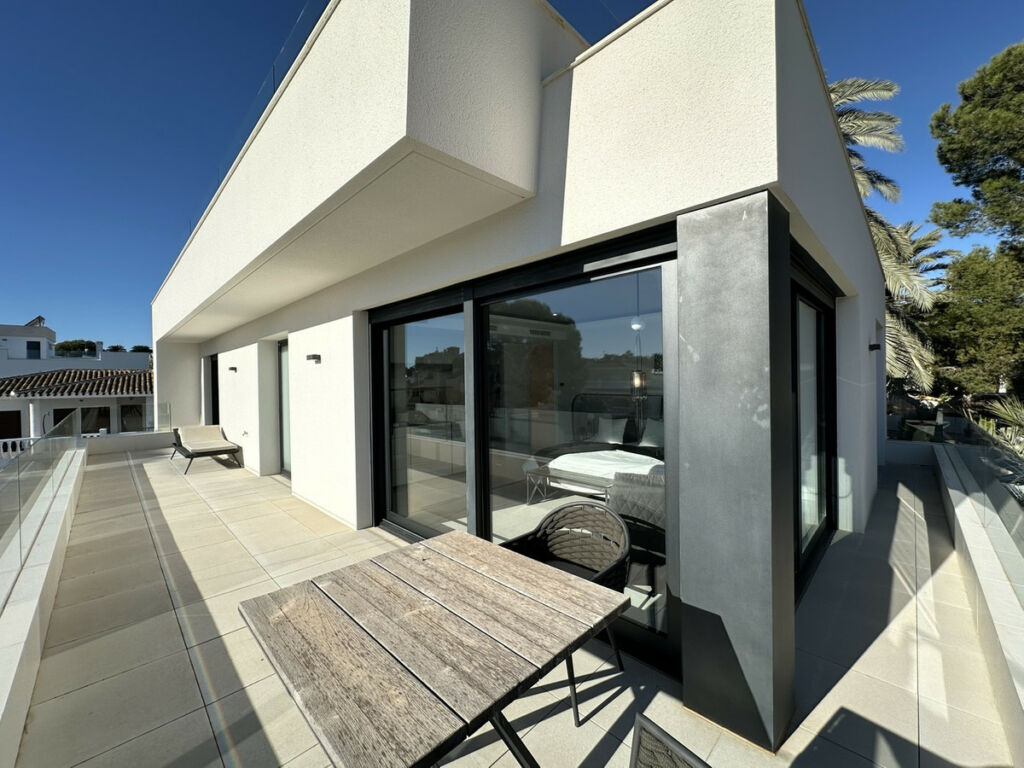 Detached Villa La Zenia Alicante - image 33
